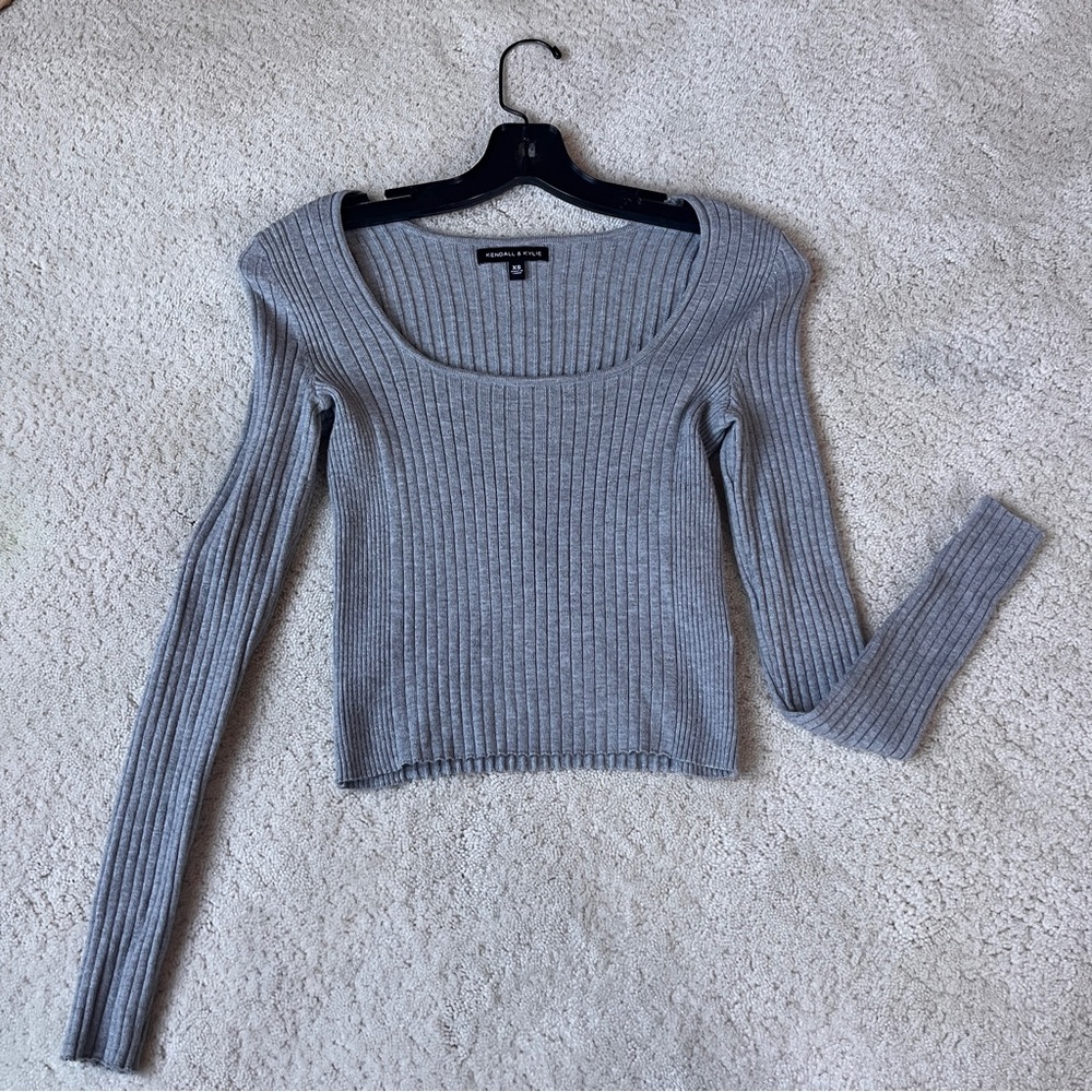 Gray Ribbed Long Sleeve Top